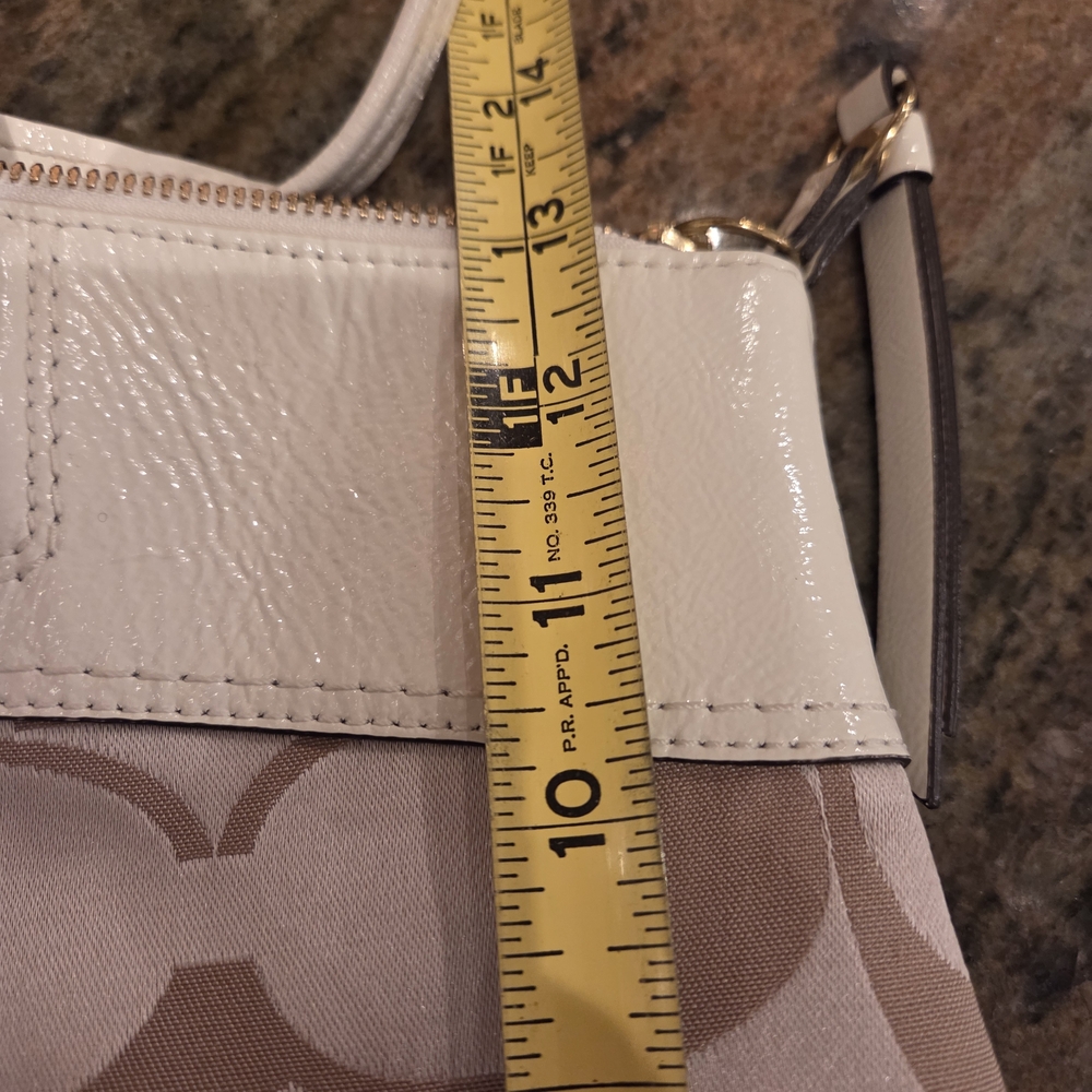 Coach Cream And Beige Bag And Wallet - Picture 6 of 14